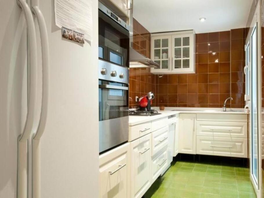 Modern Apartment Close To The Camp Nou Stadium Barcelona Ngoại thất bức ảnh